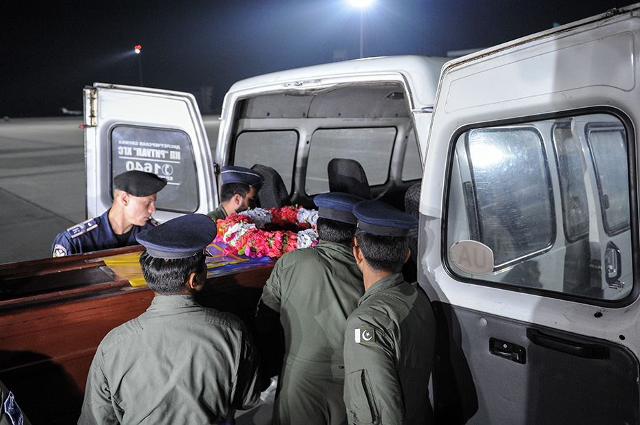 Тела украинских альпинистов доставили в Харьков 28 июня