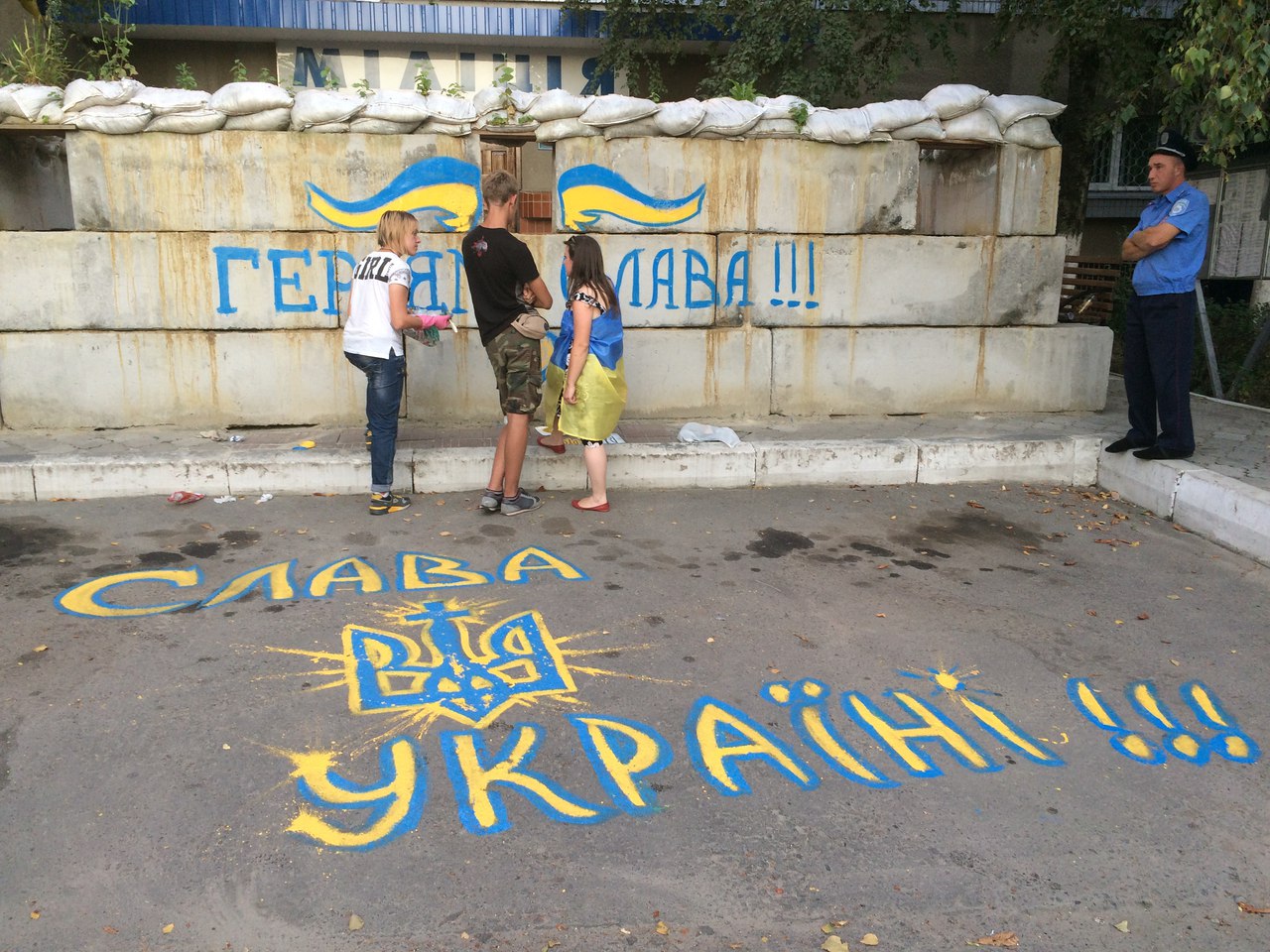 Ещё одна акция активистов возле Дзержинского райотдела милиции