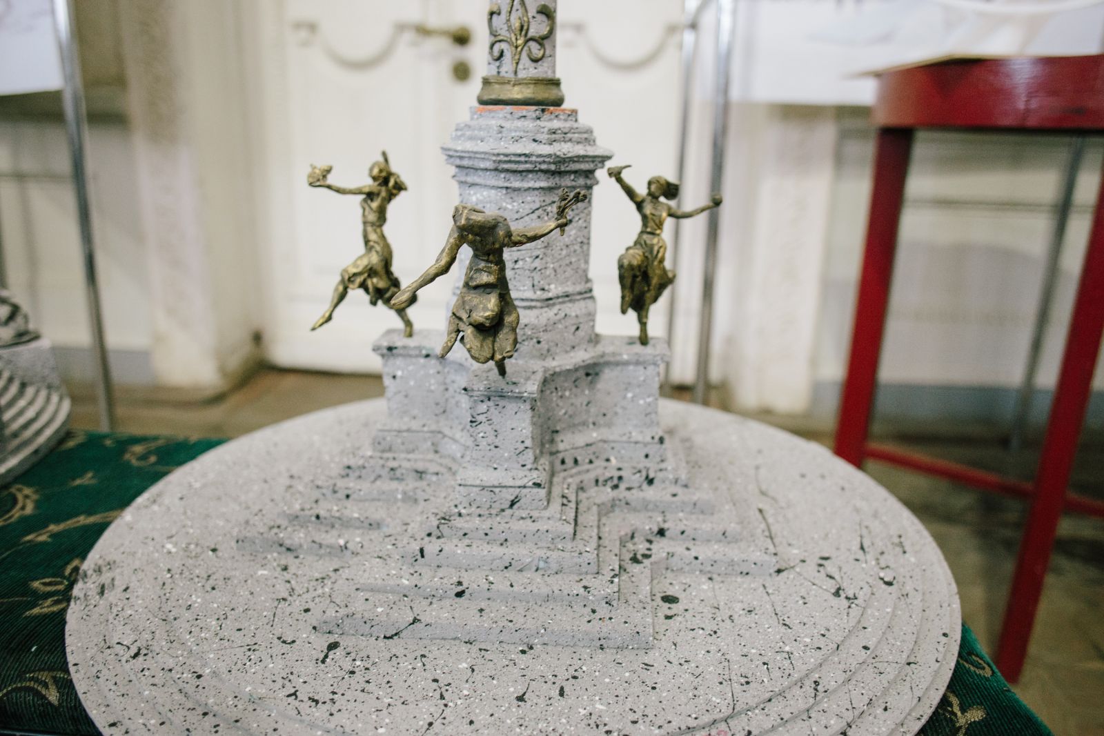 Узнай, где и когда: харьковчане могут ознакомиться с проектами памятника на площади Свободы фото 9