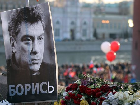 Суд присяжных признал виновными всех подсудимых в убийстве Немцова Суд присяжных признал виновными всех подсудимых в убийстве Немцова