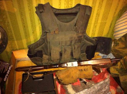 В Харьковской области экс-чиновник хранил гранаты и военную форму РФ — СБУ В Харьковской области экс-чиновник хранил гранаты и военную форму РФ — СБУ