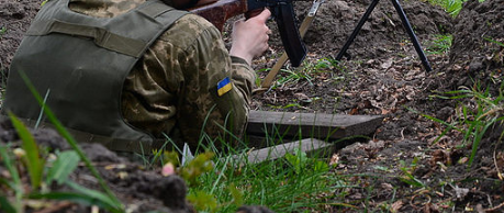 Обстрелы в АТО: погиб военнослужащий Обстрелы в АТО: погиб военнослужащий