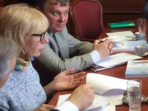 Уполномоченный ВР по правам человека требует встречи с Сенцовым Уполномоченный ВР по правам человека требует встречи с Сенцовым