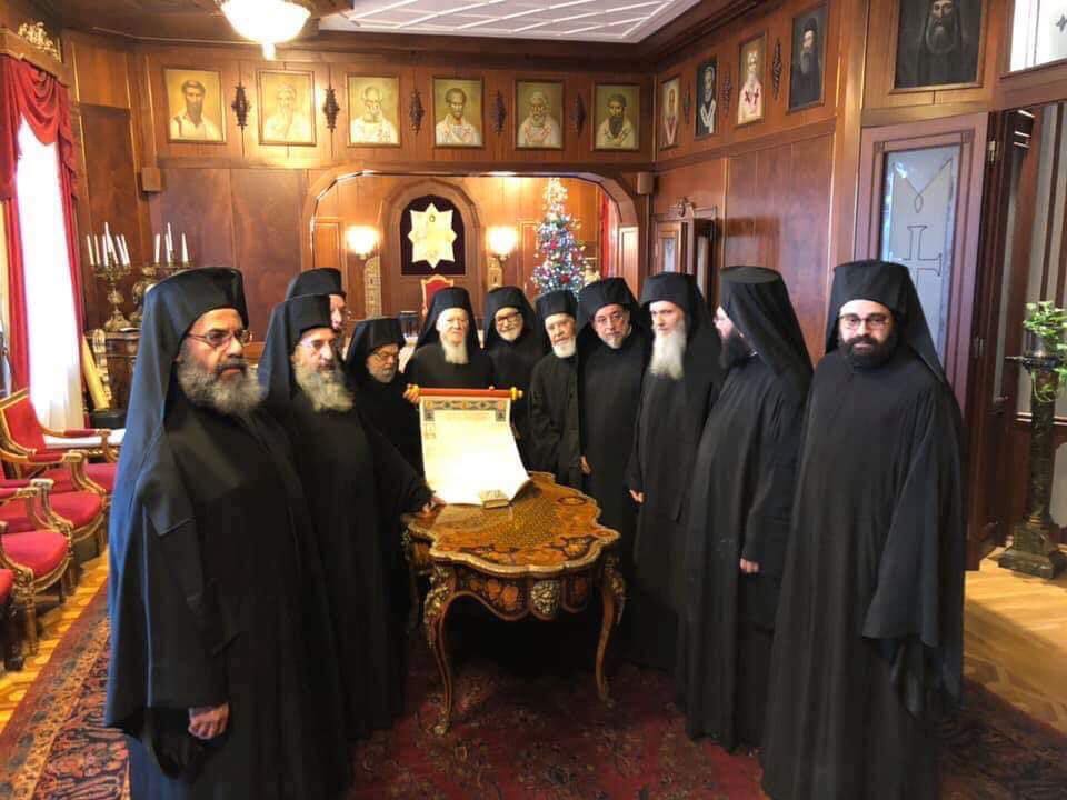 Томос підписали всі представники Синоду Вселенського патріархату