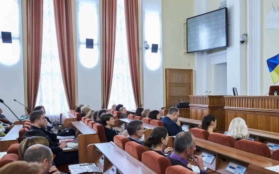Кернес собирает внеочередную сессию на субботу Кернес собирает внеочередную сессию на субботу