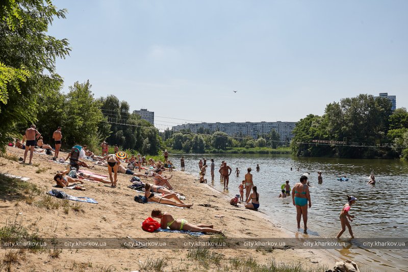 Санэпидемиологи назвали потенциально опасные пляжи Харьковской области