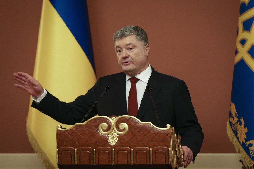 «Сигнал для Донбасса и Крыма»: Порошенко — о законе о реинтеграции «Сигнал для Донбасса и Крыма»: Порошенко — о законе о реинтеграции