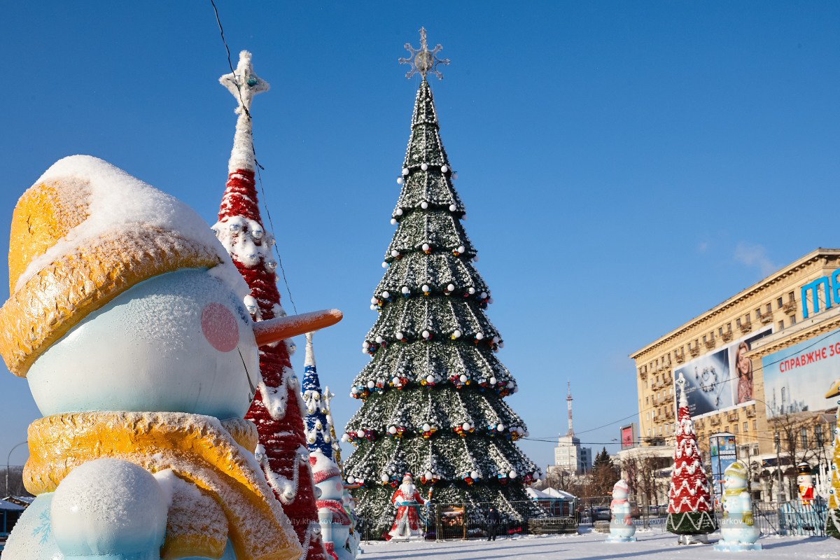 На площади Свободы потерялся ребёнок На площади Свободы потерялся ребёнок