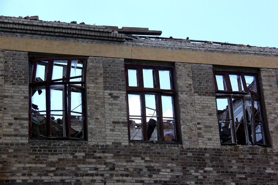 За три месяца на Донбассе погибли 12 мирных жителей, 93 пострадали — ООН За три месяца на Донбассе погибли 12 мирных жителей, 93 пострадали — ООН