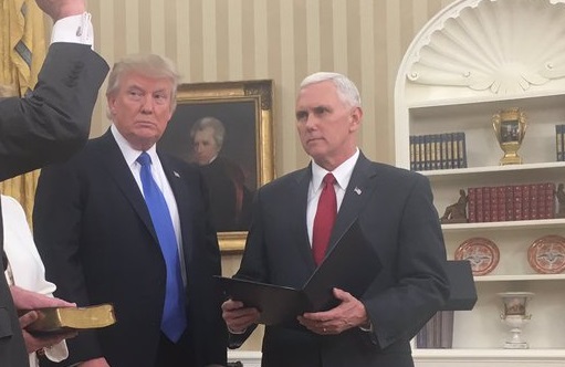 В Белом доме заявили, что Трамп выступает за возвращение Крыма Украине В Белом доме заявили, что Трамп выступает за возвращение Крыма Украине