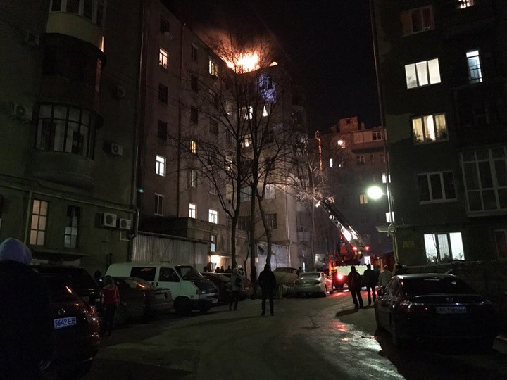 В центре Харькова — пожар в многоэтажном доме