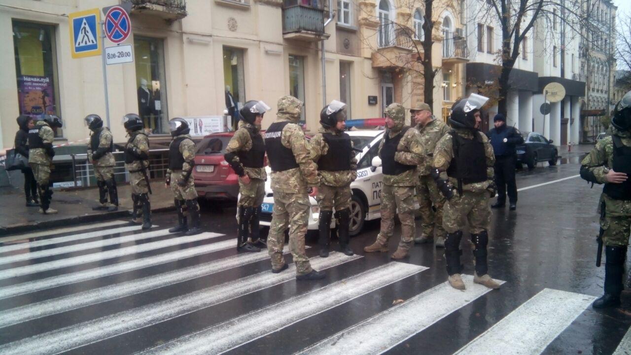 Аваков готовится к войне в Киеве. Частная армия уже легализовалась изображения Аваков готовится к войне в Киеве. Частная армия уже легализовалась изоражения