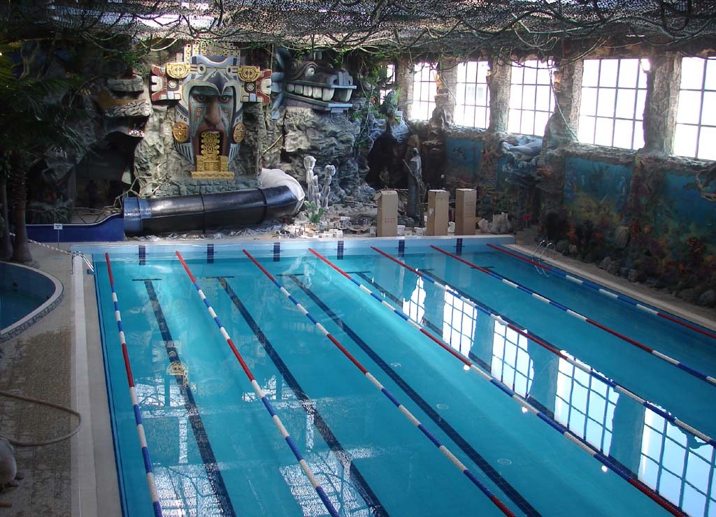 Харьковский аквапарк, где отравились дети, не будет работать три дня