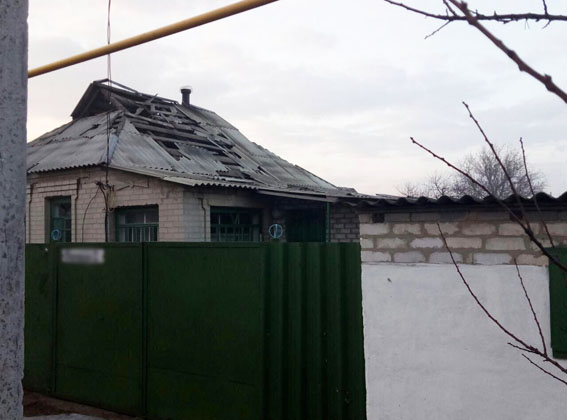 Боевики продолжают обстрелы Авдеевки Боевики продолжают обстрелы Авдеевки
