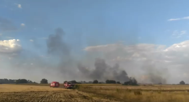 На территории воинской части в Лозовой загорелась трава На территории воинской части в Лозовой загорелась трава