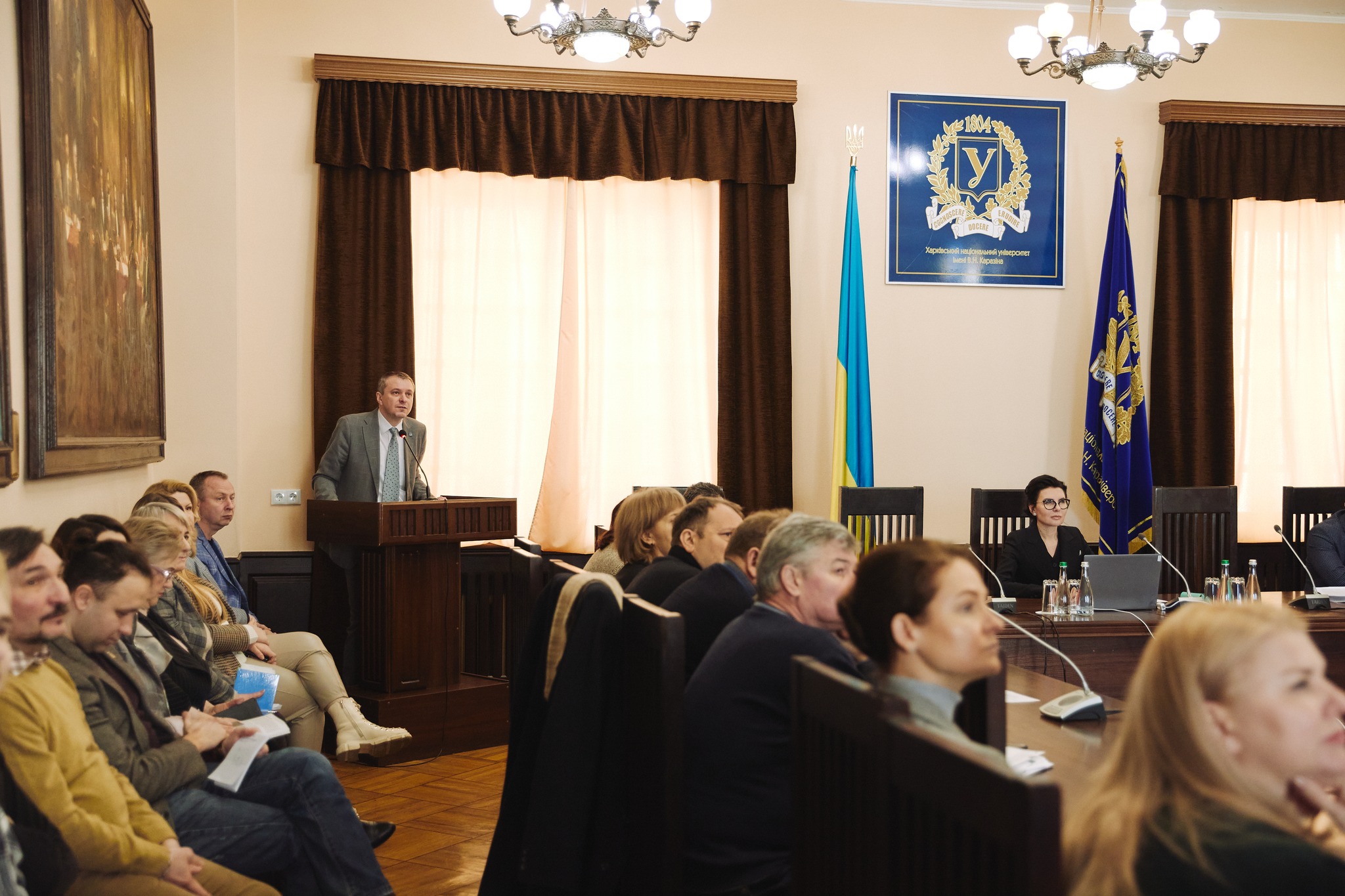 Ректорка розповідає, що мала шість сценаріїв розвитку подій для університету. Найгірший не справдився. Фото: ХНУ ім. Каразіна