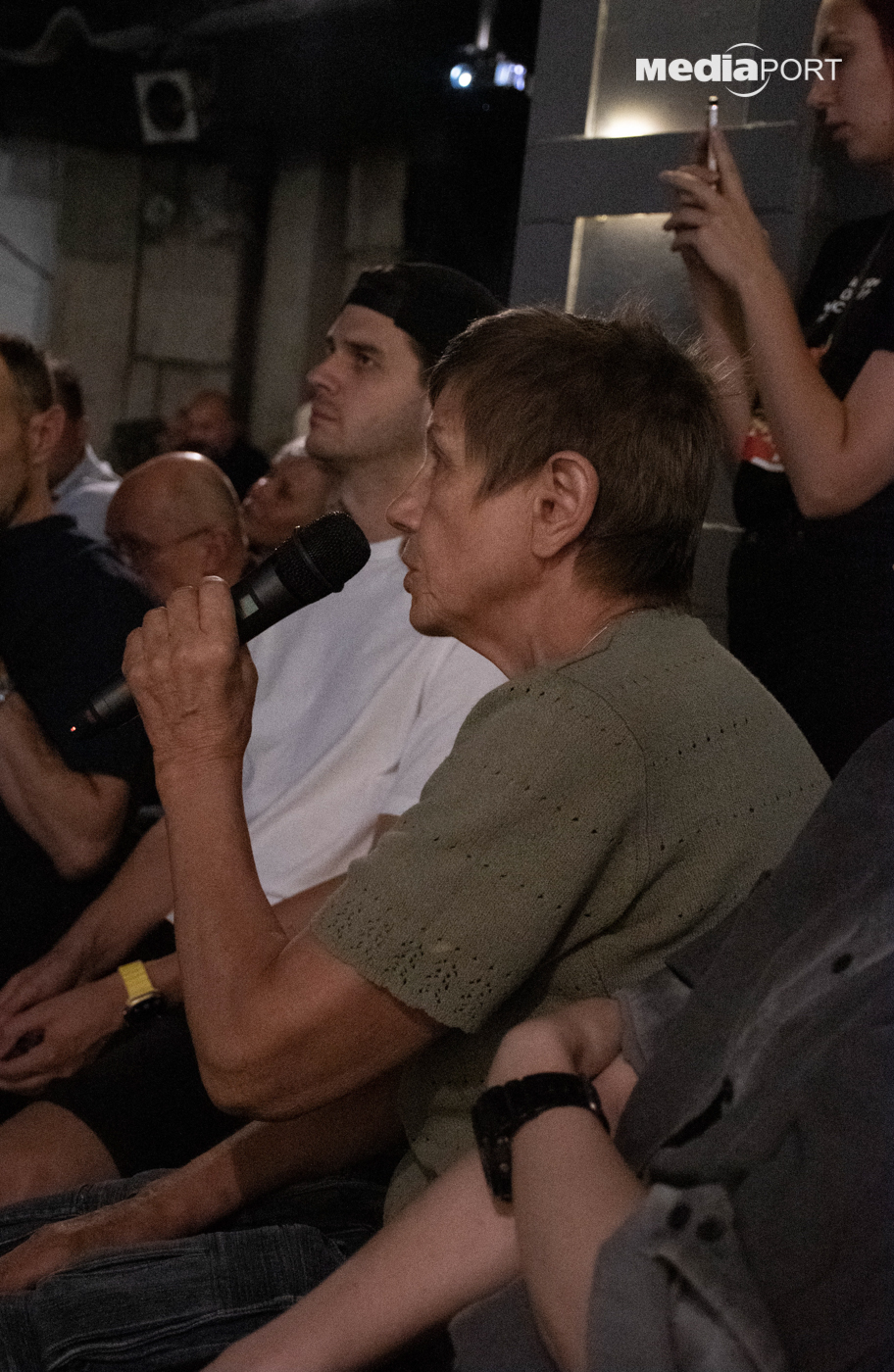 Харків'яни дякували автору та його колегам за фільм