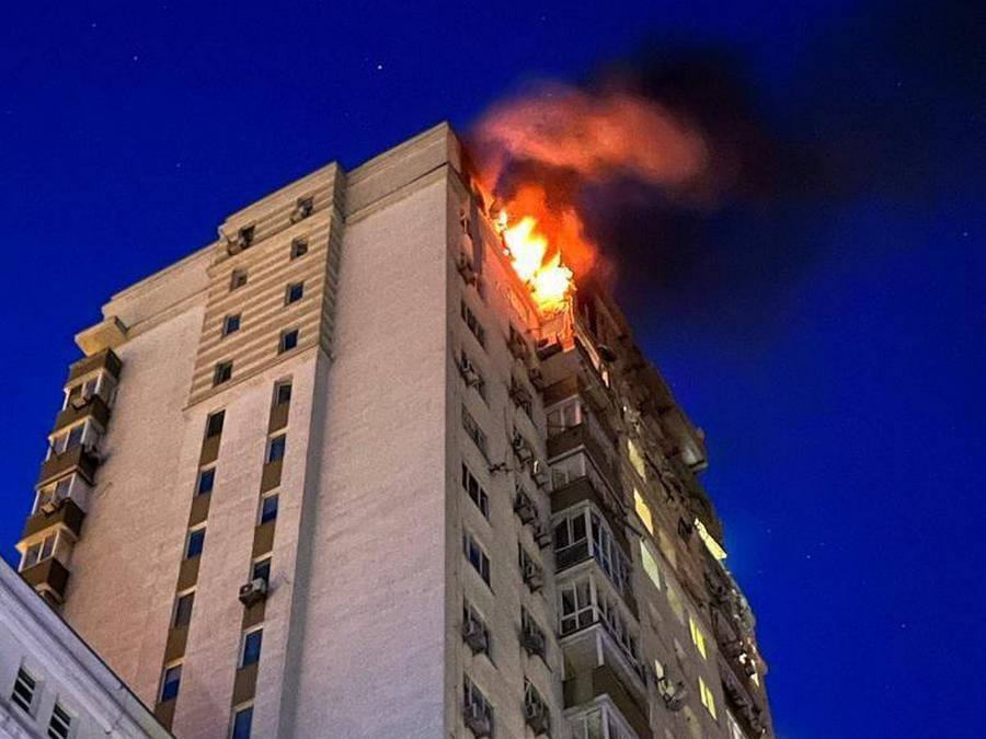 Пожежа у багатоповерхівці Голосіївського району. Фото: КМВА