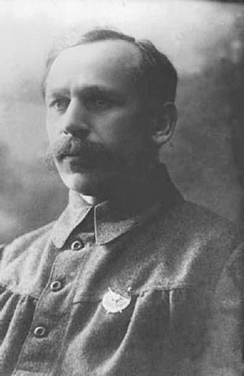 Васілій Корнєв — рязансько-харківський губернський військовий комісар