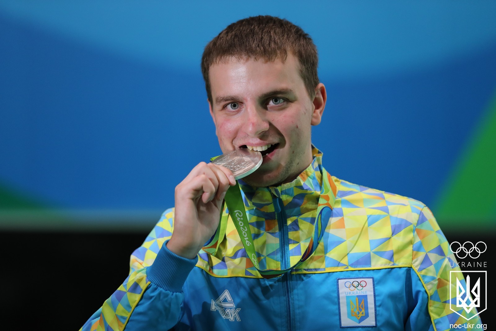 Стрелок Сергей Кулиш принёс Украине первую медаль: серебро в стрельбе из пневматической винтовки