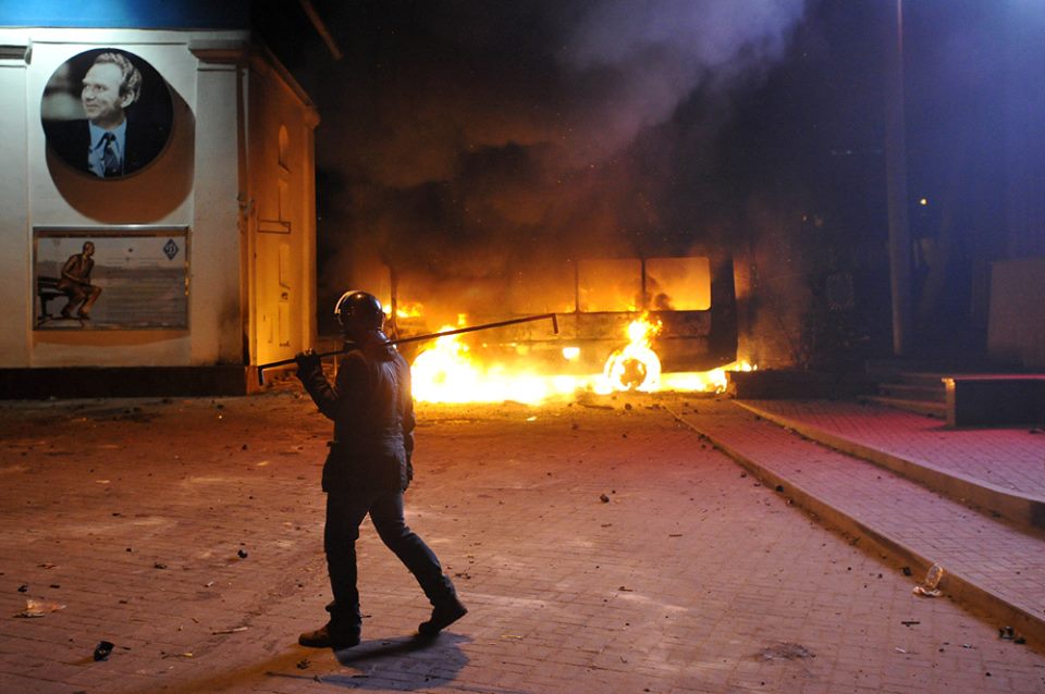 42 человека, пострадавшие во время столкновений на улице Грушевского, — в больнцие. Фото: Алексей Фурман