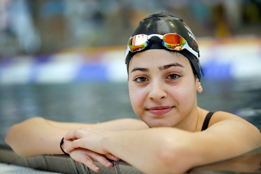 Юсра Мардини из Сирии будет знаменосцем сборной беженцев на Играх в Рио. Фото: AP