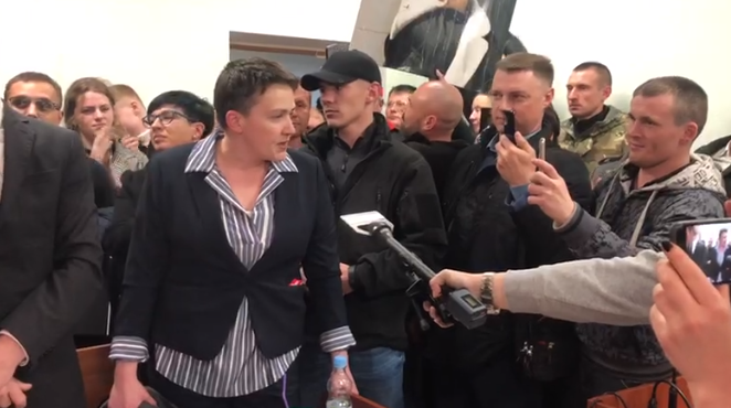 Надія Савченко після звільнення з-під варти. Скріншот відео: Shevchuk Oleksiy/Facebook