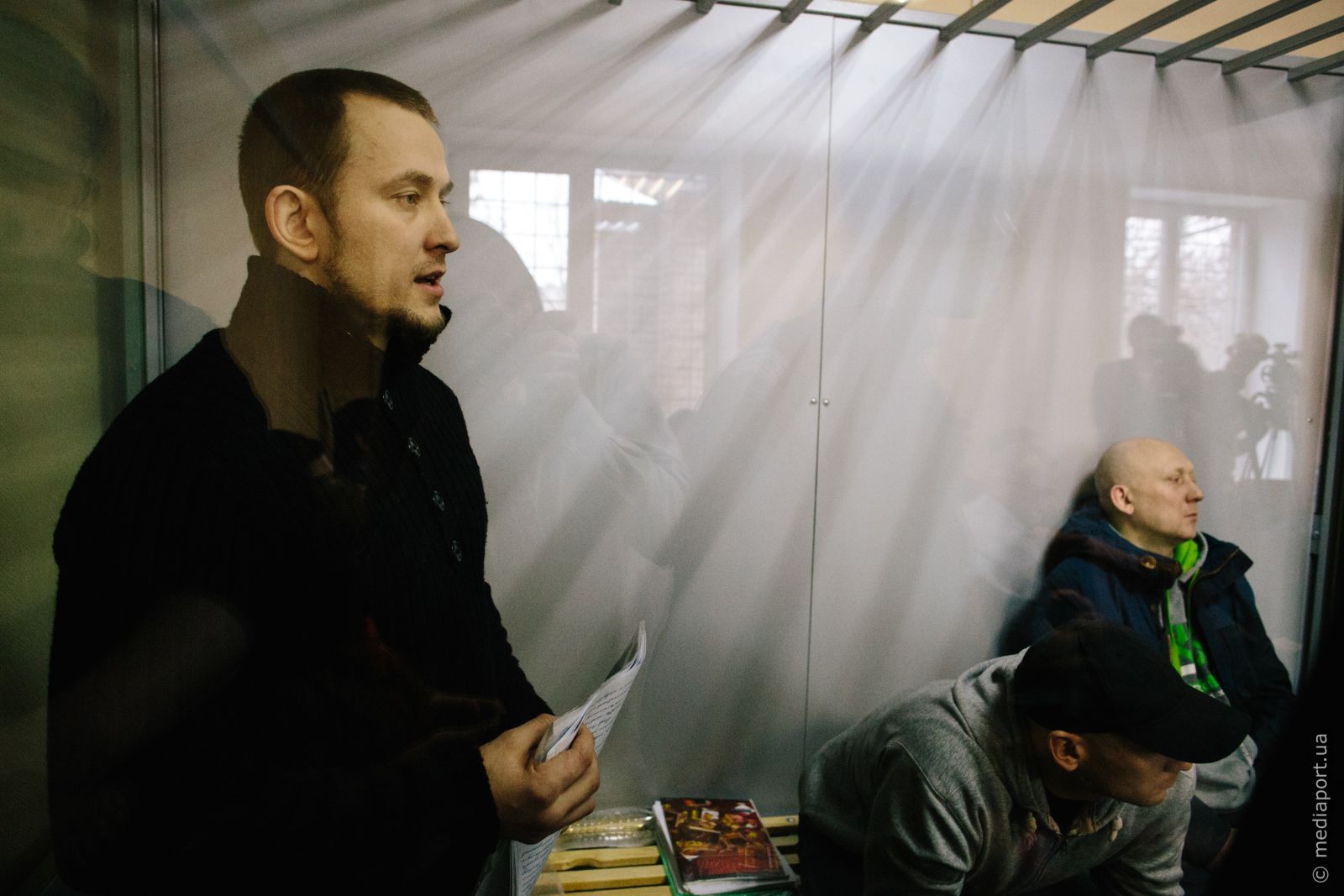 Обвинувачені у справі про теракт біля Палацу спорту під час розгляду у суді першої інстанції. Фото Павла Пахоменка