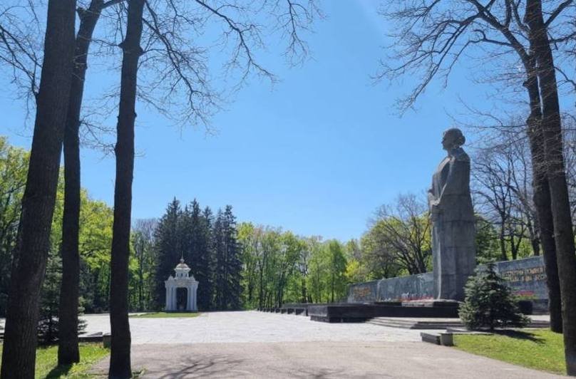 Меморіал Слави. Фото: Facebook/Харківська міськрада