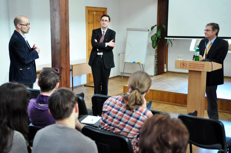 Посол Евросоюза Жозе Пинту Тейшейра