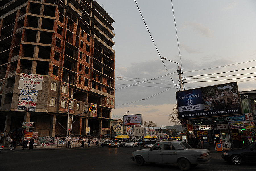 Слоган избирательной кампании Бурджанадзе — «Справедливость для каждого и повсюду». Фото: Eana Korbezashvili/Civil.ge