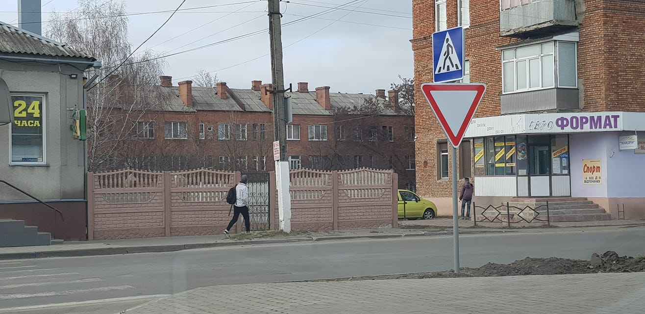 Частина Вовчанського району на кордоні з Росією з радянських часів під'єднана до російської газотранспортної системи і отримує газ напряму. Фото: Facebook