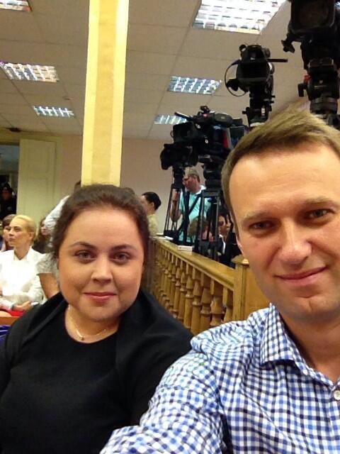 На фото слева - адвокат Светлана Давыдова