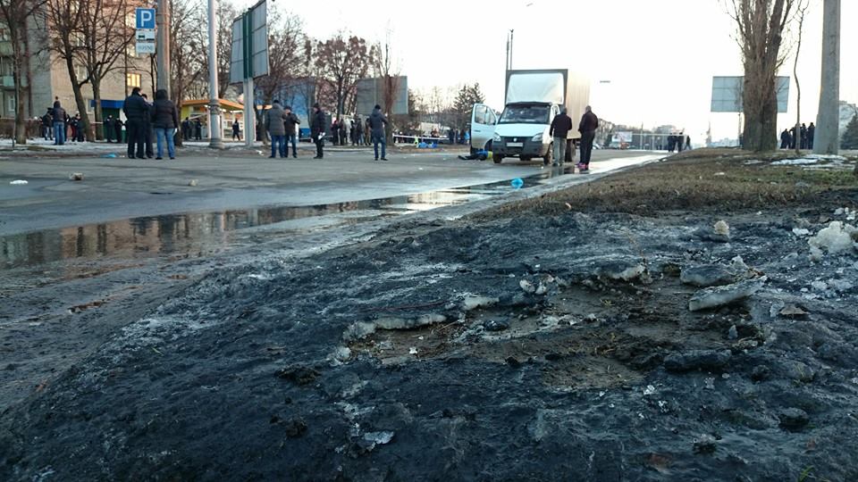 Место взрыва с другого ракурса. Фото: Вячеслав Мавричев, Facebook