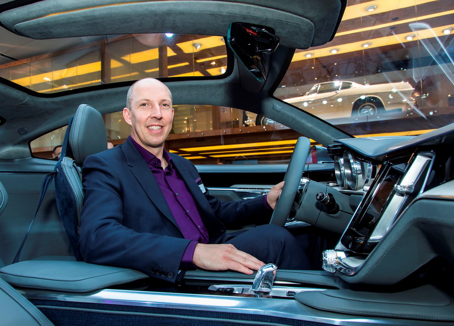 До перехода в шведскую компанию Робин Пейдж 12 лет работал в Bentley. Так что «дорогие ощущения» появились в салоне ХС90 не по счастливой случайности