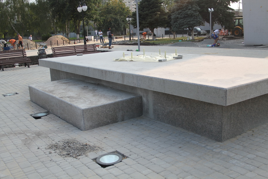 Постамент для памятника Владимиру Высоцкому