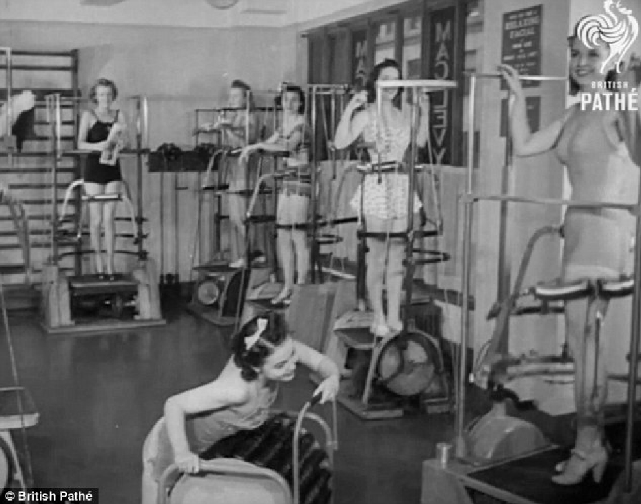Прототип современного фитнес-центра с тренажерами, которые сочетали силовые нагрузки с элементами антицеллюлитного массажа, 1940 год