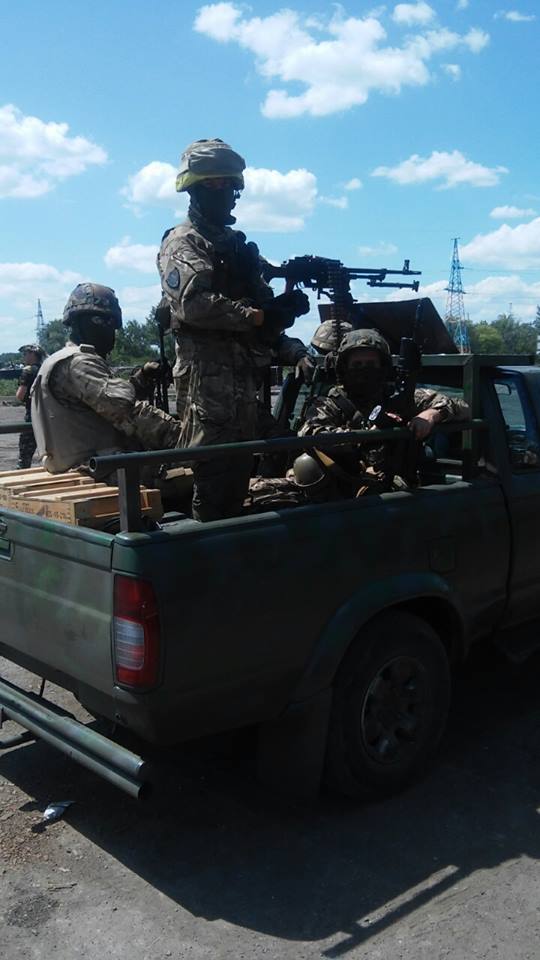 Батальон "Донбасс" перед входом в Славянск. Фото: Семён Семенченко, Facebook