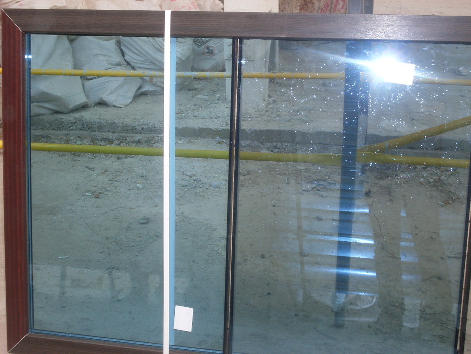 Образец стекла для облицовки музея