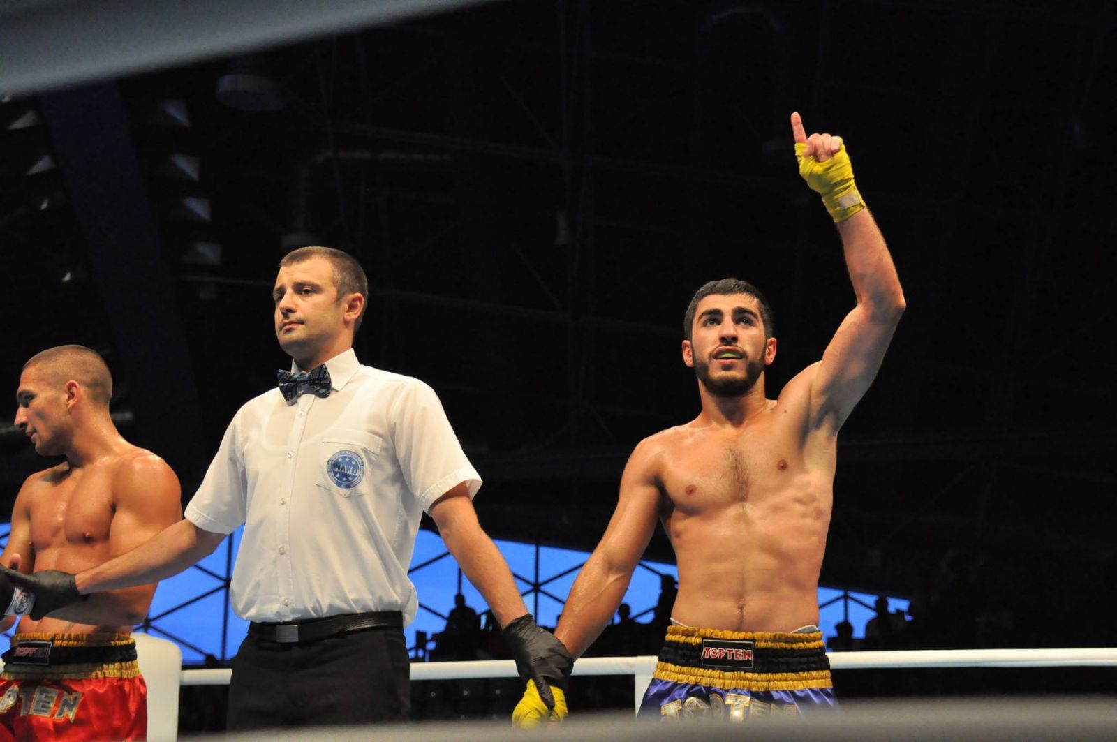 Чемпіон Орфан Сананзаде