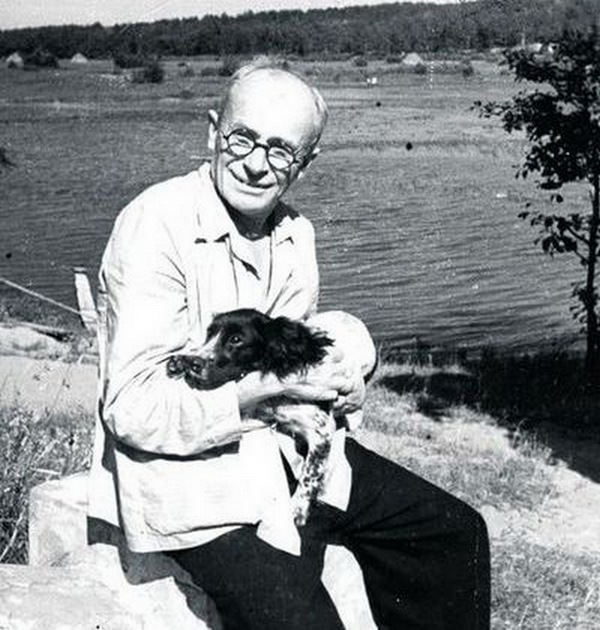 Вишня говорив із собакою