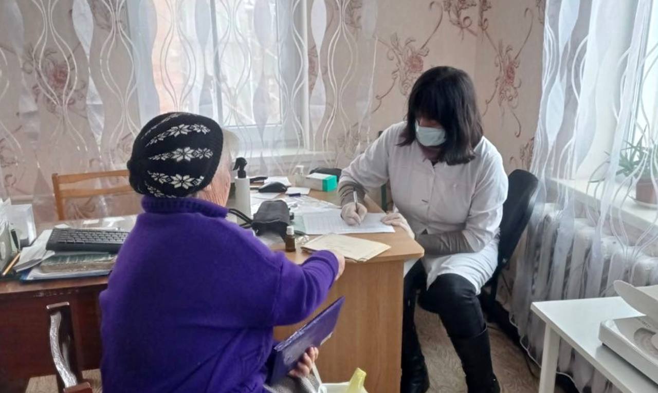 Мобільні медичні бригади допомагають жителім Харківщини. Фото: АСМУ